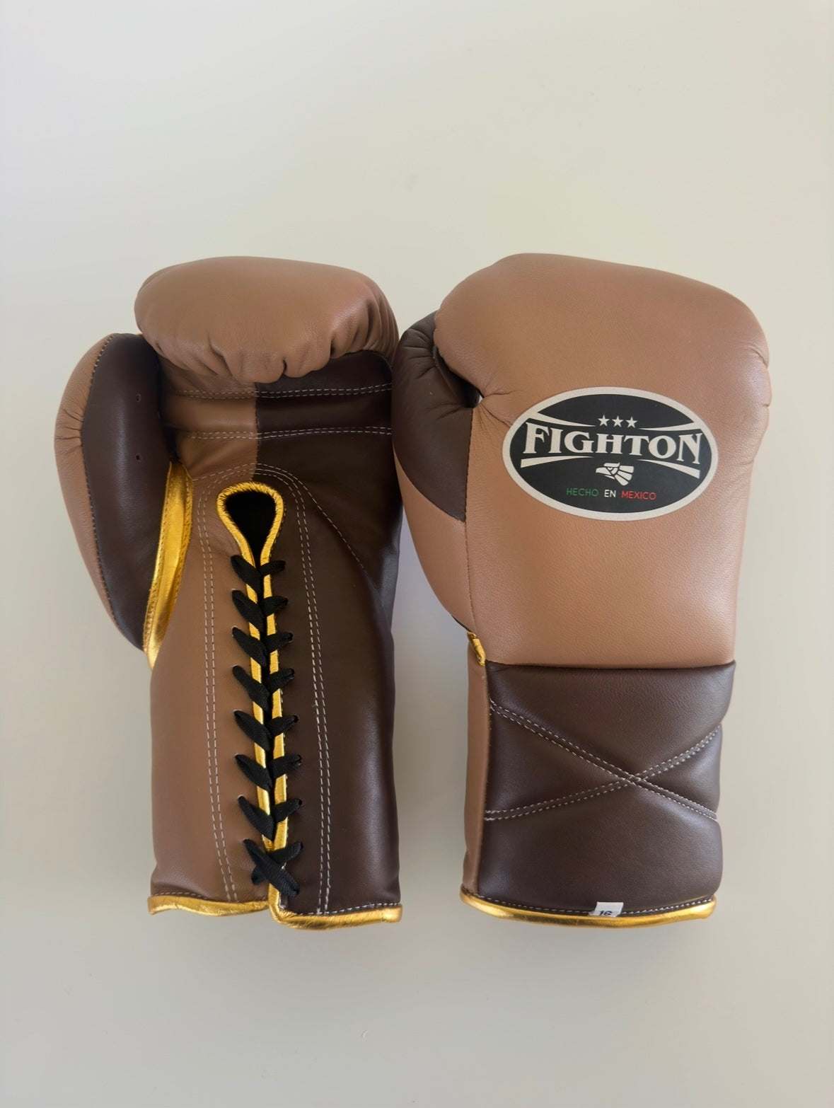 16oz Brown/Gold Lace Up El Rey 2.0 Training Gloves