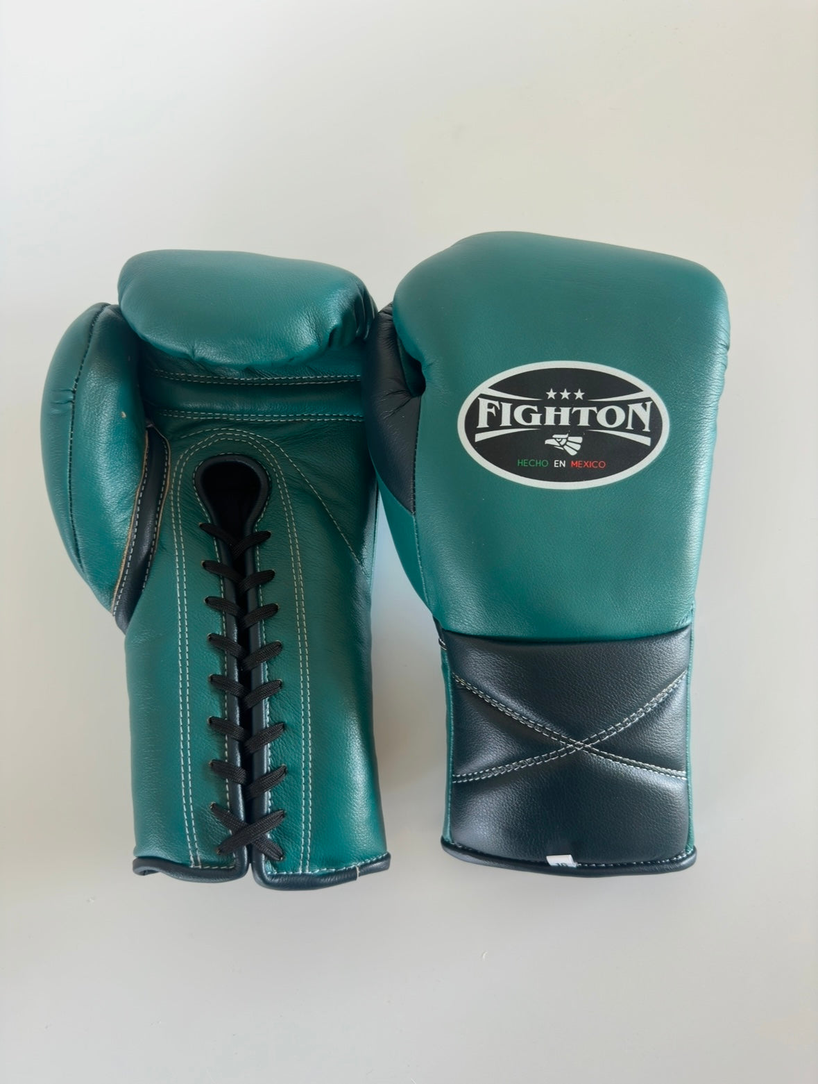16oz Green/Navy Lace Up El Rey 2.0 Training Gloves
